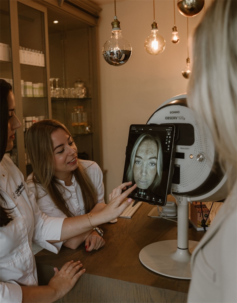 Consult huidverbeterende behandeling